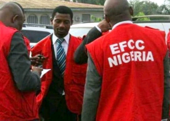 EFCC detains 10 officers, dismisses 27 for fraud