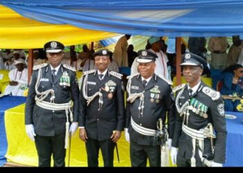Police pull out DIG, 2 AIGs from service