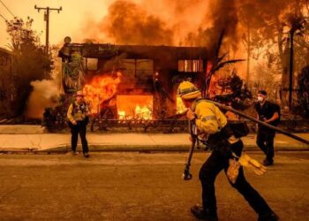 Death toll hits 10 as Los Angeles wildfires destroy thousands of homes