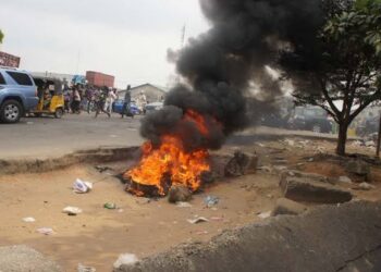 Jungle Justice: 2 suspects set ablaze for alleged kidnapping in Delta