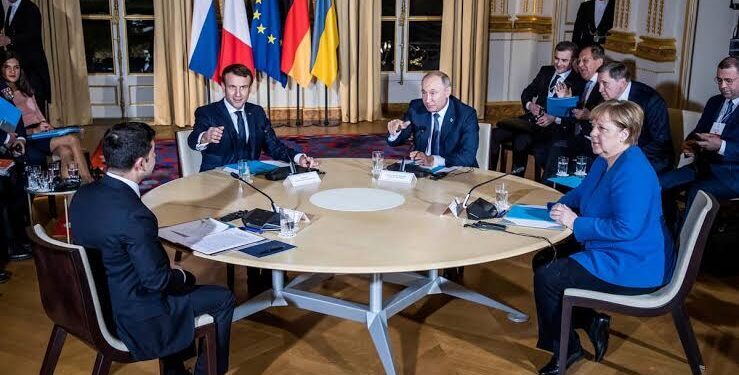 Paris hosts emergency summit on Ukraine war