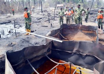 Navy arrests 9 suspected oil thieves in Akwa-Ibom