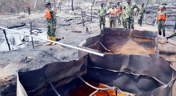 Navy arrests 9 suspected oil thieves in Akwa-Ibom