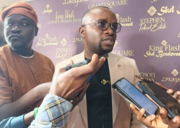 Kings Flash CEO defends Photography career at Abuja studio launch