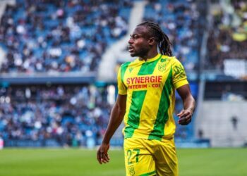 Simon Completes Paris FC Medical, Set to be Unveiled