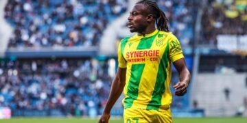 Simon Completes Paris FC Medical, Set to be Unveiled