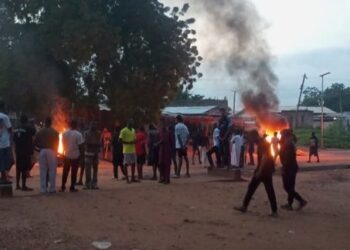 Students Protest as Robbers Kill Colleague in IBB Varsity