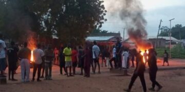 Students Protest as Robbers Kill Colleague in IBB Varsity