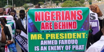 Protest Day 2: Lawyers Storm NASS, Submit Petition to Senate President Over Massive Corruption in NMDPRA