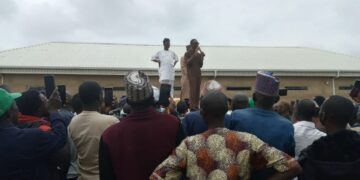 Zock Distributes 12 Trucks Of Fertiliser, Includes PDP, LP Members, Others