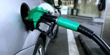 Dangote Cuts Petrol Price by 4.5% Amidst Global Oil Fluctuations