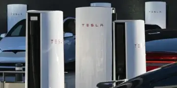 Tesla Reports 16% Profit Drop to $1.2 bn on Lower Auto Sales