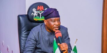 Flood: Adamawa Gov’t Distributes Relief Items To 4,000 Households