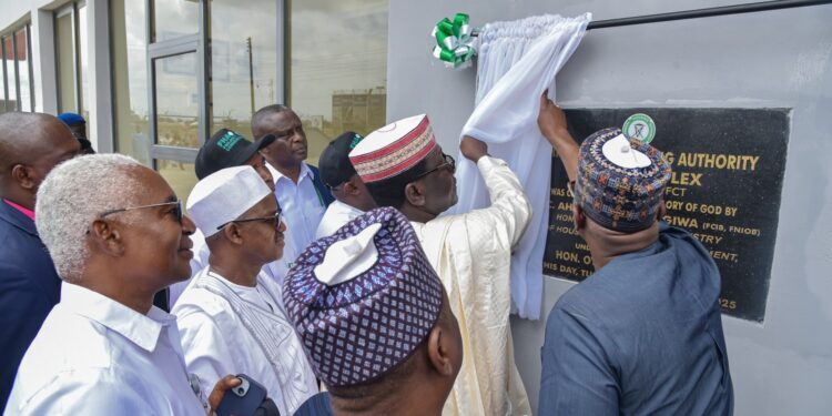 Renewed Hope Mass Housing: Dangiwa, Abdulmuminu Jibrin, Commissions Two FHA Projects In Abuja