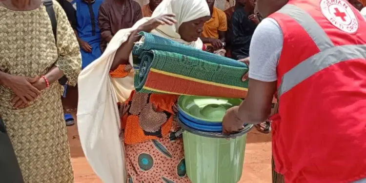 Red Cross Provides Relief Materials to Mokwa Flood Victims