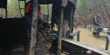 Navy Busts 71 illegal Refineries, Seizes 411,000 Litres of Stolen Crude