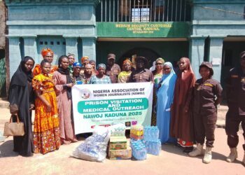 NAWOJ Donates Essentials To Female Inmates In Kaduna