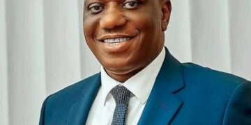 Senator Katung Dumps PDP For APC After 25 Years