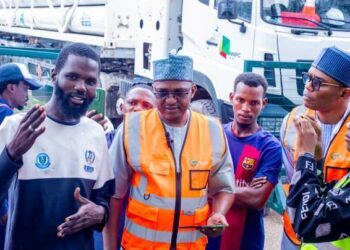 Nigeria Unveils Gas Vehicle Monitoring System, Secures $1 Billion Private Investment for CNG Expansion