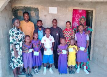 Karu LGA Chairman’s Aide Uses First Salary To  Award Scholarships To Orphans, Vulnerable Pupils