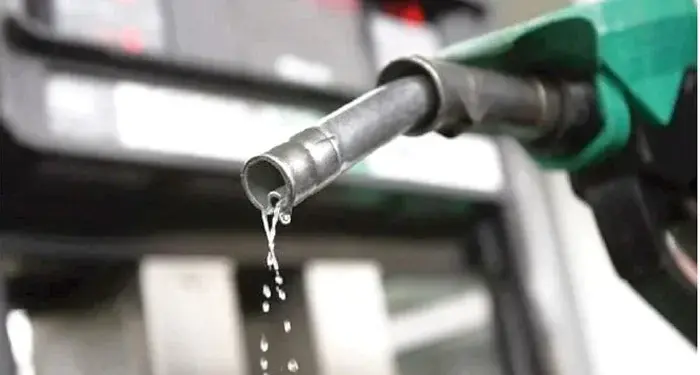 Dangote Refinery Cuts Fuel Price, Now Selling at ₦699 per Litre