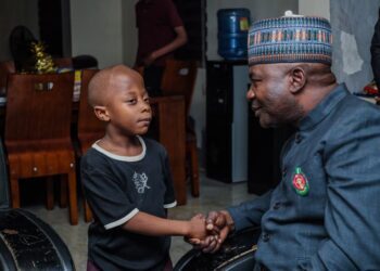 Defence Minister’s Condolence Visit to Family of Late Brig. Gen. B. M. Uba Draws Praise