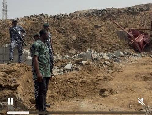 FHA Boss Use Dozen Armed Policemen to Demolish Abuja Property, Allegedly Attack Lady-owner, Drag Her on the Ground