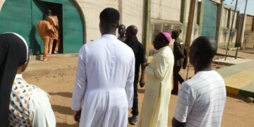 Tultude: Bishop Kukah Visits Sokoto Inmates