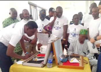 Lagos Lawmaker Provides Free Eyeglasses to 750 Constituents