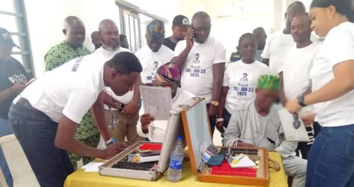 Lagos Lawmaker Provides Free Eyeglasses to 750 Constituents