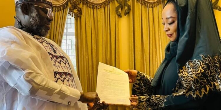 Minna Emirate Confers Traditional Title of Zinariyar Minna on Hajiya Sa’adatu Sani Musa