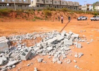 Wike Demolishes Estate illegally Built on Green Area in Guzape