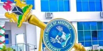 Zamfara Speaker, 12 PDP Lawmakers Defect to APC