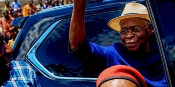 Danjuma Hails Takum Market Project After Site Inspection