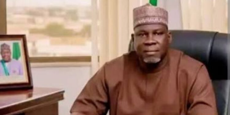 Muntari assures Gwagwalada chairman-elect of support