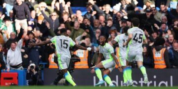 Man City Crush Chelsea 3-0 to Reignite Title Race