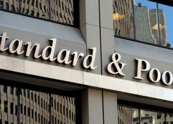 S&P upgrades Nigeria’s rating to ‘B’, cites FX market reforms, improved oil output