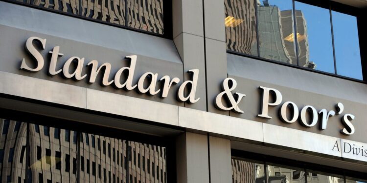 S&P upgrades Nigeria’s rating to ‘B’, cites FX market reforms, improved oil output