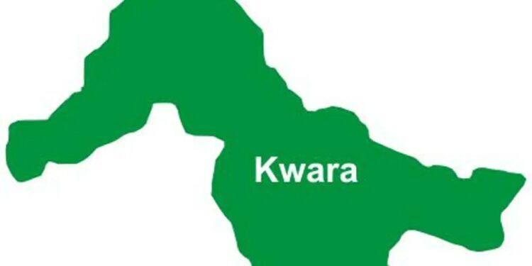 Kwara: Gunmen abduct 10 from emir’s palace, attack police station Kwara