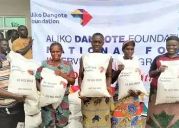 Dangote Foundation Distributes 25,000 Bags of Rice to Vulnerable Households in Niger