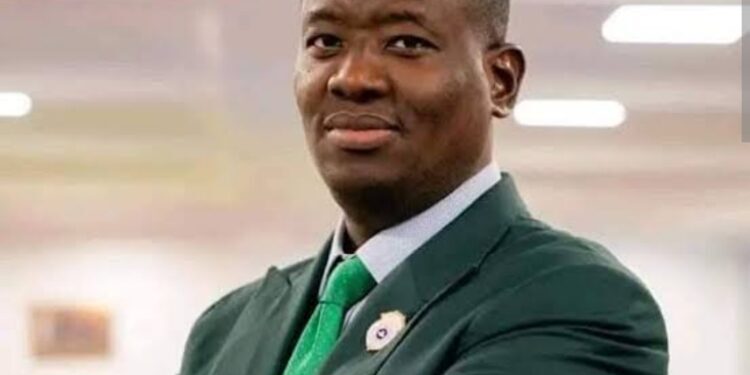 Apostle Alozie pays tribute to Pastor Leke on birthday