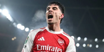 Arsenal Tighten Grip on Premier League Title Race
