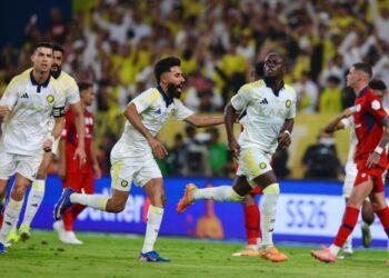 Ronaldo Brace Secures First League Title for Al‑Nassr