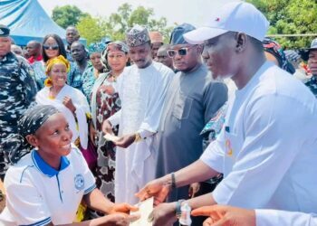 Nasarawa Governor’s Aide Empowers 250 Women In Karu