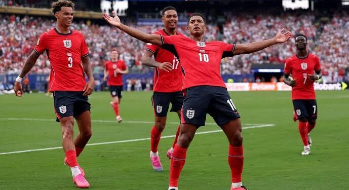 Kane Breaks Record as England & Croatia Reach Last 32
