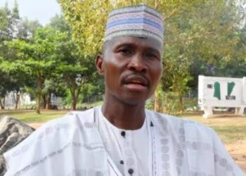 Experts commended over improved number plate availability