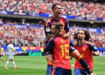 Clinical Spain Brush Austria Aside to Reach World Cup Last 16
