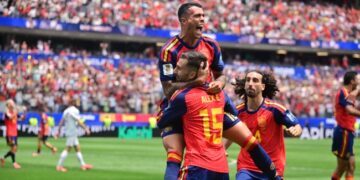 Clinical Spain Brush Austria Aside to Reach World Cup Last 16