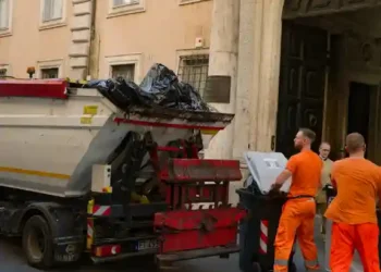Italian Garbage Workers Rescue €1 Million Lottery Ticket from Trash