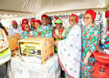 Tinubu, Uzodimma Empower 4,500 South-East Women With Business Equipment